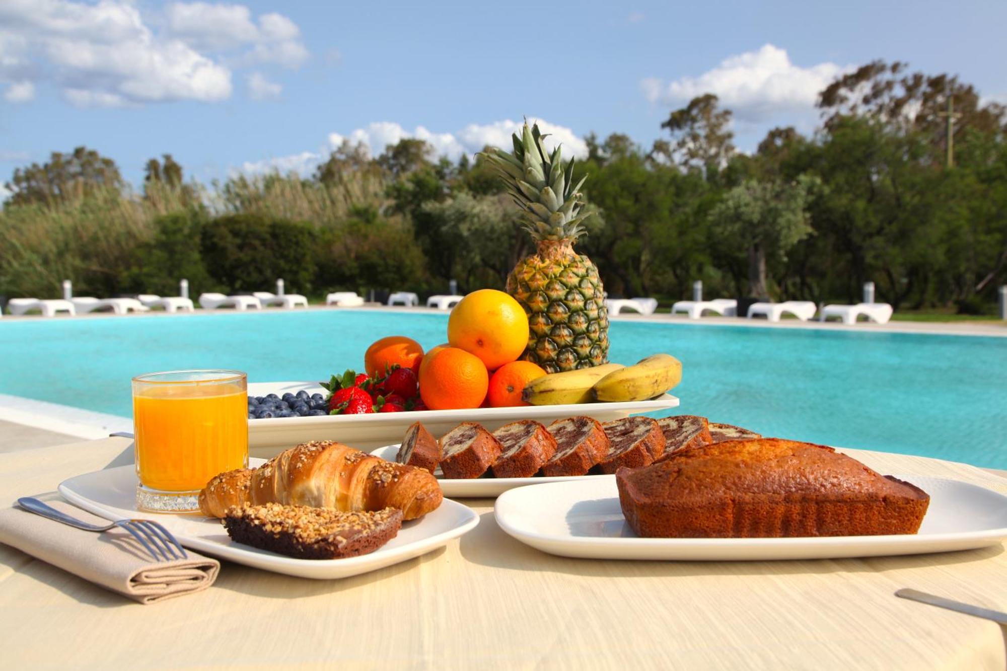 Resort Abbaia Ba Будони Экстерьер фото